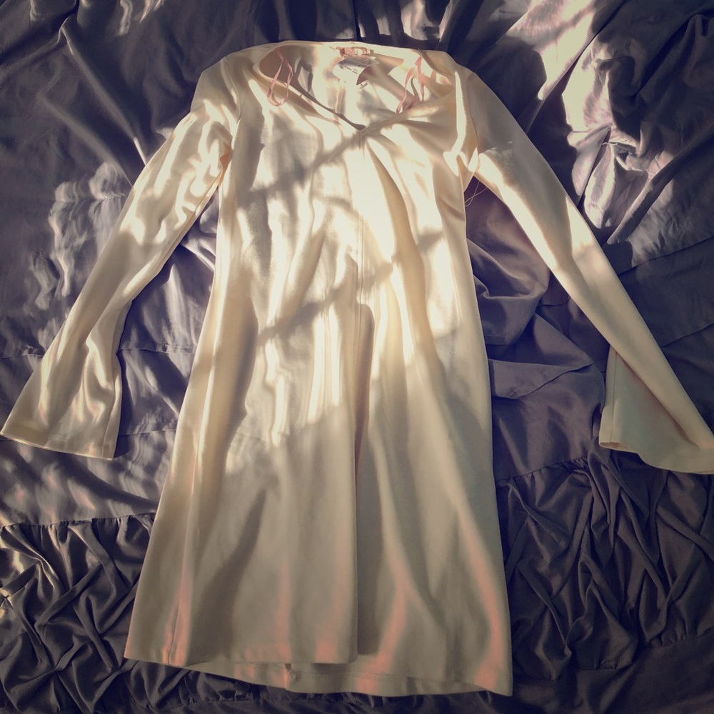 NEVER WORN, White forever21 dress